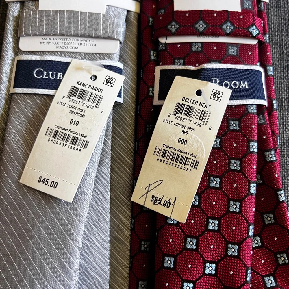 Club Room Regular Neck Tie Set 2 Red‎ Gray Geometric Striped Silk Blend NWT 0325